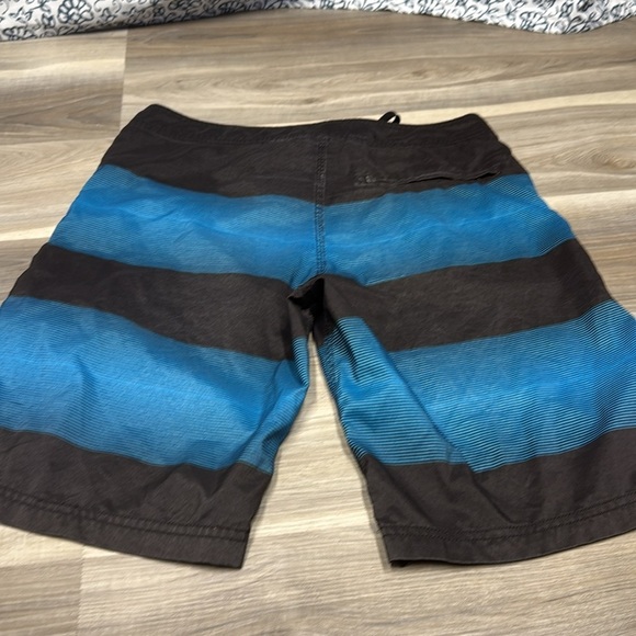 🏁 Hurley Black Board Shorts size 32 - Picture 7 of 7